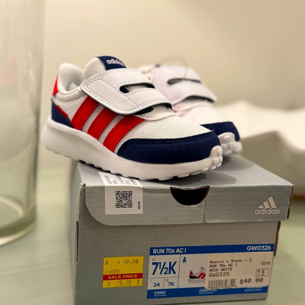 Adidas Run 70s, New with tags and box!